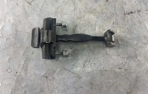 Ford Focus Rear door check strap stopper