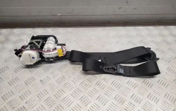 Audi A8 S8 D4 4H Front seatbelt 4H0857706