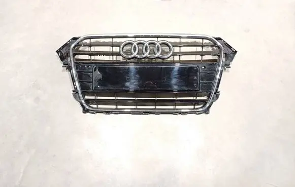 Audi A4 S4 B8 8K Front bumper upper radiator grill 8K0853651E
