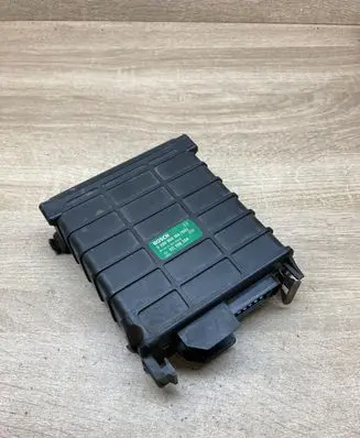 Audi 80 90 S2 B4 Engine control unit/module ECU 811906264