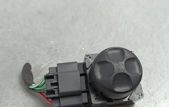 Jeep Grand Cherokee Seat control switch
