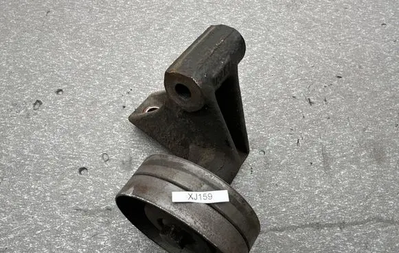 Jeep Cherokee XJ Belt tensioner pulley 5003567AA 5003566AA 12758F