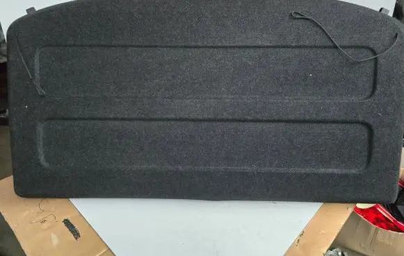 Parcel shelf