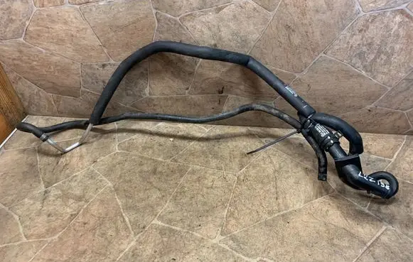 Mercedes-Benz GLE (W166 - C292) Engine coolant pipe/hose A1668305096