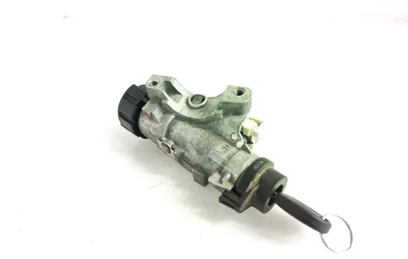 Volkswagen Transporter - Caravelle T5 Ignition lock 6R0905851F 6R0905865