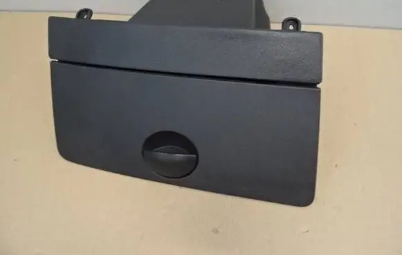 Fiat Panda II Glove box