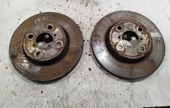Toyota Yaris Front brake disc
