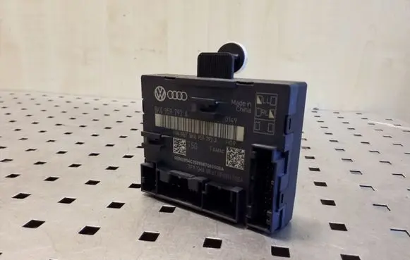 Audi A5 8T 8F Door control unit/module 8K0959793A