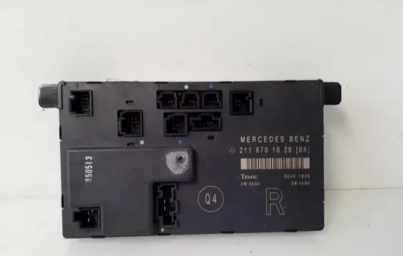 Mercedes-Benz E W211 Door control unit/module 2118701026