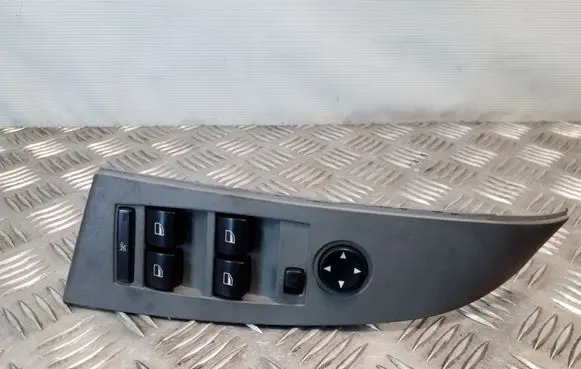 BMW 5 E60 E61 Electric window control switch 6943263 373215AD