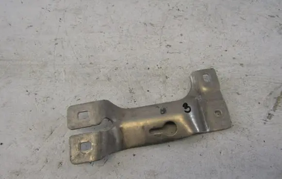 BMW 5 G30 G31 Front bumper mounting bracket 7357180