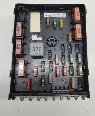 Volkswagen PASSAT B7 Fuse box set 3C09712490 nr3715