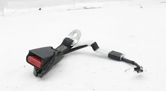Lexus IS III XE30 Rear seatbelt buckle