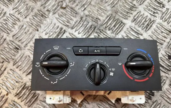 Peugeot Partner Climate control unit 9676532480