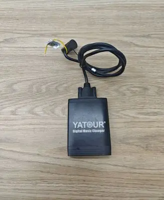 Volvo S80 USB socket connector 