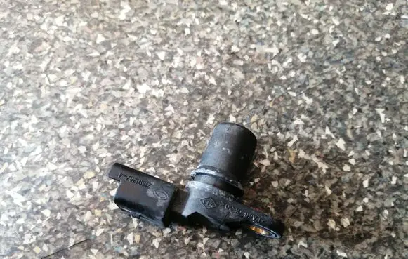 Camshaft position sensor