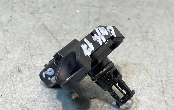 Subaru Outback (BS) Intake air temperature sensor 22627AA530