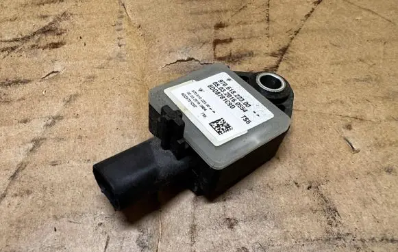 Porsche Panamera (970) Airbag deployment crash/impact sensor 97061822300