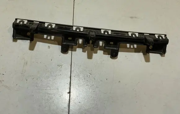 Ford Mustang VI Front bumper mounting bracket FR3B17B861AC
