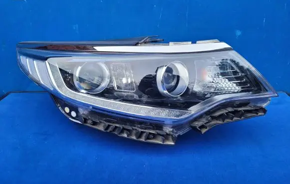 KIA Optima Headlight/headlamp 92102D4070