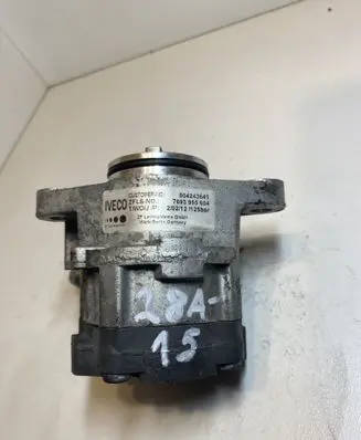 Peugeot Boxer Power steering pump 504243641
