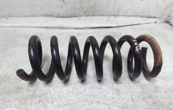 Mercedes-Benz C W204 Rear coil spring