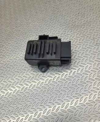Volkswagen Taigo Seat heating relay 2Q0959772