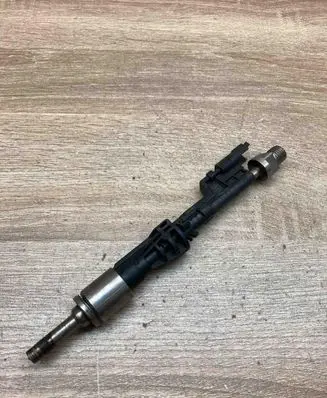 BMW 3 F30 F35 F31 Fuel injector 0261500153 1364762917405 06050534