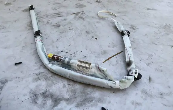 Peugeot 208 I Roof airbag 9804092380