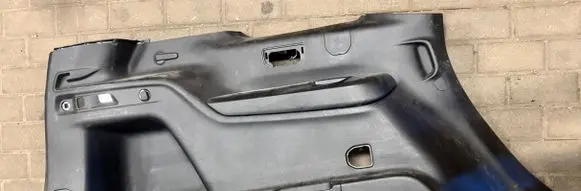 Jeep Grand Cherokee WL Tailgate/trunk side cover trim