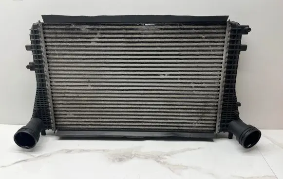 Volkswagen PASSAT B6 Intercooler radiator 3C0145805G E3941000