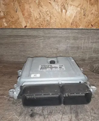 Volvo S80 Engine control unit/module 30785100AB 0281012765