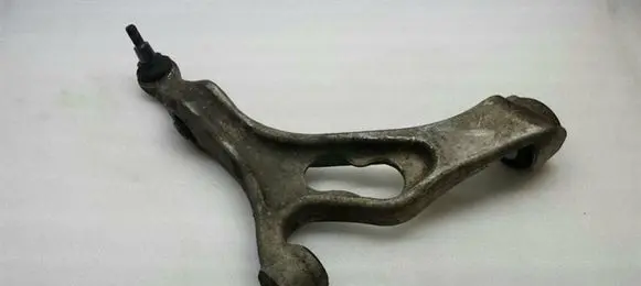 Audi Q7 4L Front lower control arm/wishbone 7P0407151C