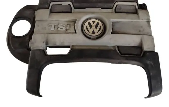 Volkswagen Golf V Engine cover (trim) 03C103925J
