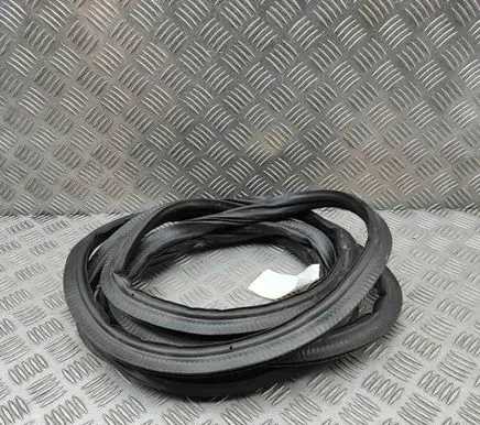Volkswagen Multivan T6 Trunk rubber seal (body) 7T0829193C
