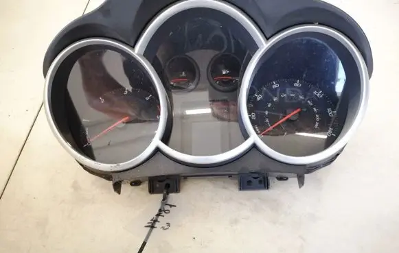 Chevrolet Cruze Speedometer (instrument cluster) 628209f040410 628209f04-0410