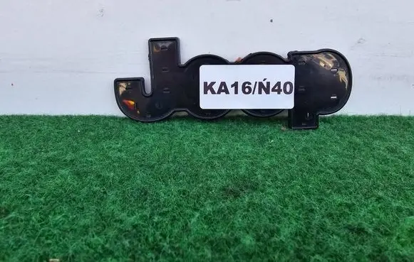 Jeep Renegade Manufacturers badge/model letters 519745370