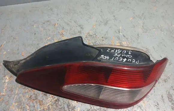 Peugeot 406 Rear/tail lights 2289D