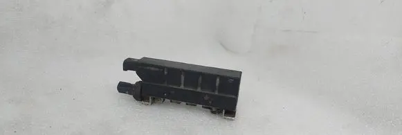 Mercedes-Benz S W220 Air suspension valve block A2203200258