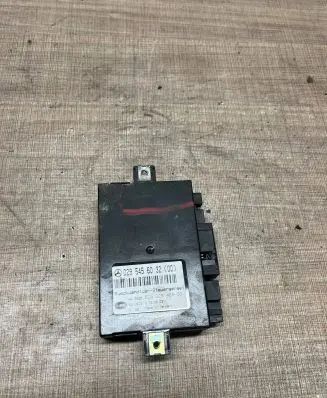 Mercedes-Benz C W203 Tow bar trailer control unit/module A0295456032 5ZA00846900
