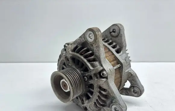 Nissan Juke I F15 Generator/alternator 231001KA1A A2TJ1291ZE