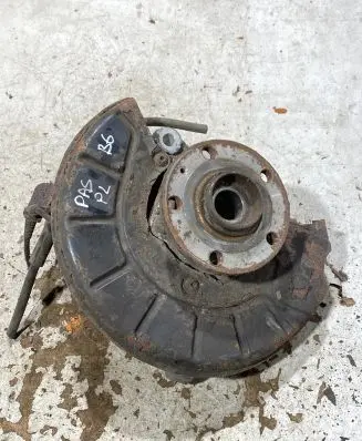 Volkswagen PASSAT B6 Front wheel hub spindle knuckle