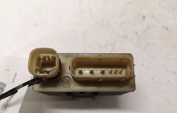 Citroen C5 Glow plug pre-heat relay 9652021180 018010951 50640