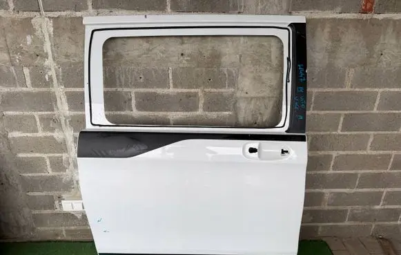 Mercedes-Benz V Class W447 Rear door