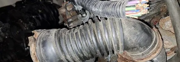 Honda FR-V Air intake hose/pipe