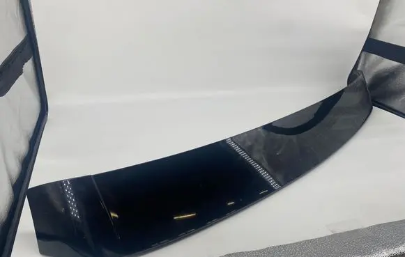 Audi Q7 4L Tailgate/trunk spoiler 4L0827933