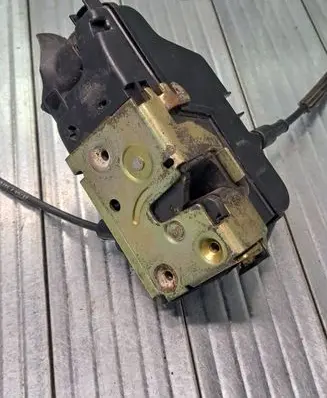 Renault Scenic II - Grand scenic II Front door lock