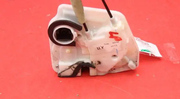 Mazda 2 Front door lock F97-G16-L1