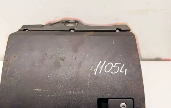 Volkswagen PASSAT B6 Glove box 3C1857114