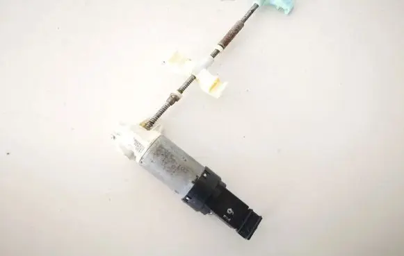 Audi A5 8T 8F Seat adjustment motor 982675103 982675-103